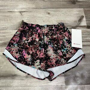 Lululemon Athletic Hotty Hot LR Short 4” NWT Floral Women’s Size 4